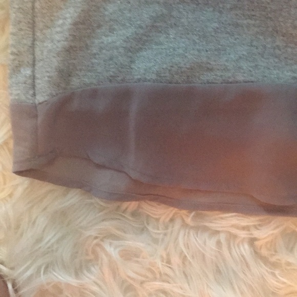 NWT, Doe and Rae, Women’s,‎ size S, flowy blouse, silver shimmer, gray mesh - Picture 6 of 11